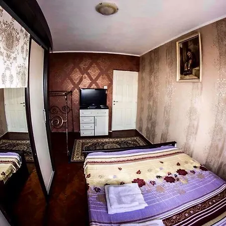 Laura Apartman *